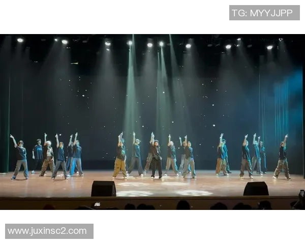 南京街舞队与深圳街舞队赛后复盘团队协作的精彩瞬间与经验分享